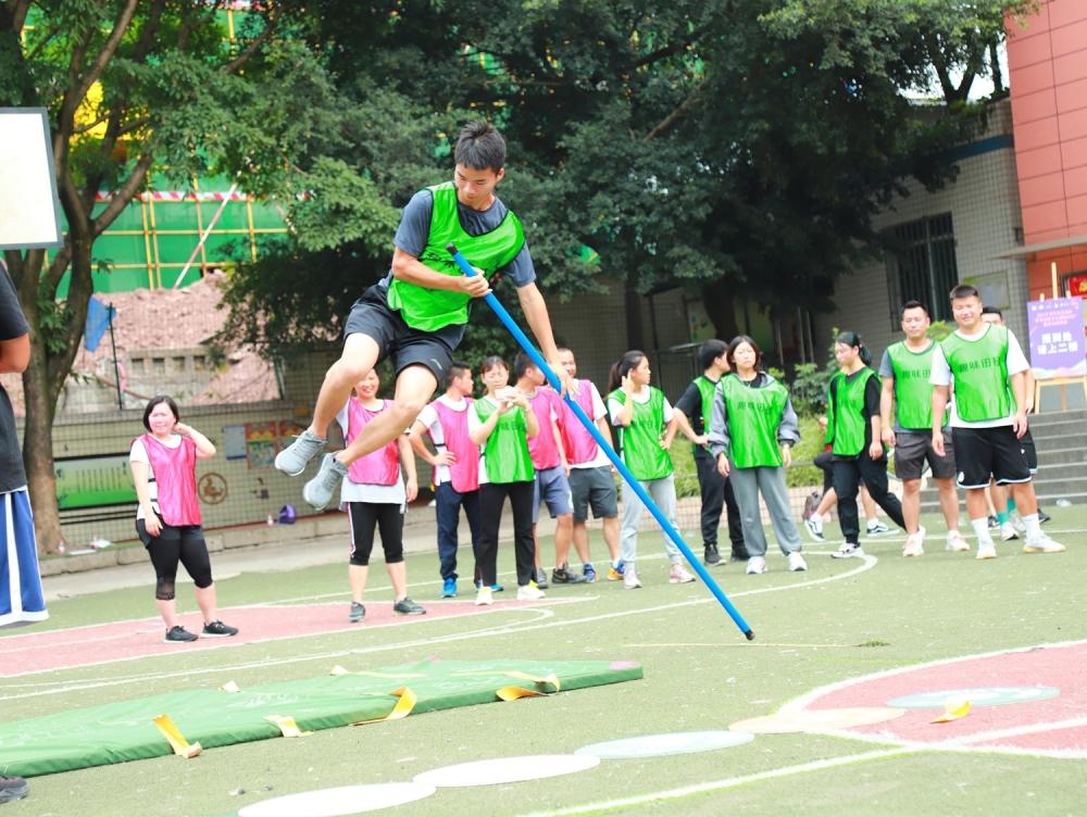 代表委员热议青少年运动锻炼